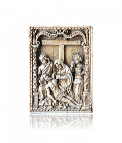 Ivory plaque of a diptych.The Descent from the Cross.Early 16th century. - Renaissance