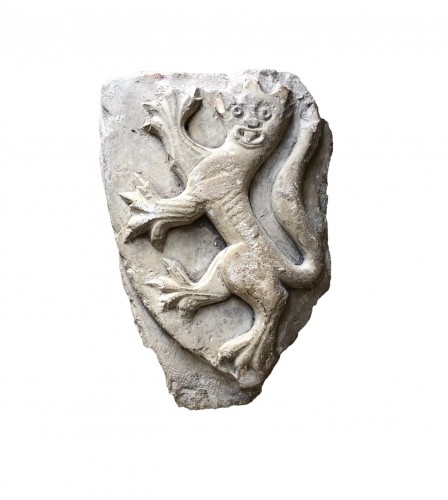 Stone fragment with a Heraldic Leopard. 15th century.