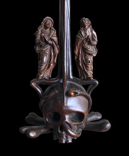 Antiquités - A German boxwood Crucifix. 17th century.