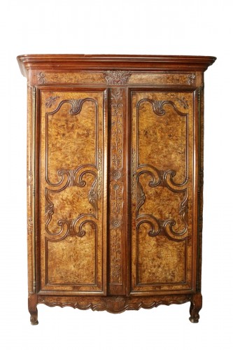 Armoire de mariage bressane XIXe