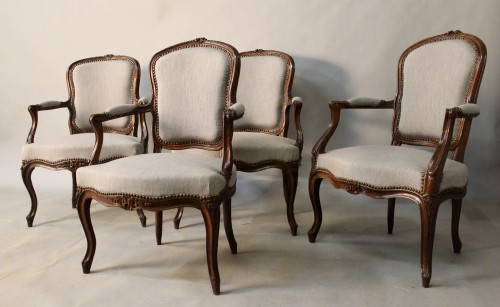 Sièges Fauteuil & Bergère - Suite de quatre fauteuils cabriolet Louis XV