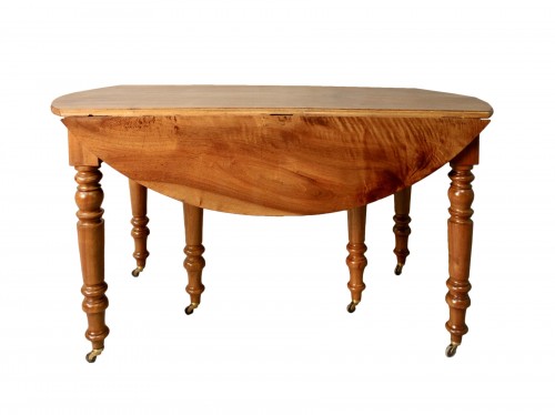 Table Louis-Philippe à volets et allonges en noyer