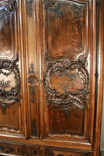 Armoire en noyer, Périgord XVIIIe siècle - Jean-Yves Buhard