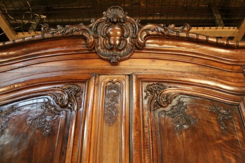 Antiquités - Walnut cabinet, Périgord 18th century