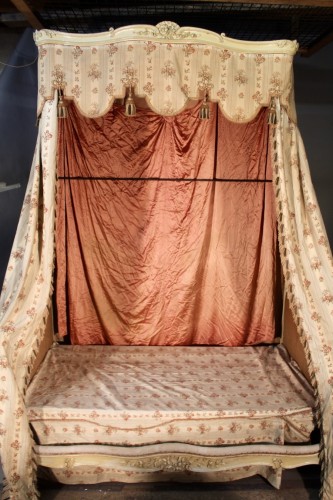 La Polonaise castle bed, late 19th century - Furniture Style 