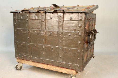 17th century &quot;Nuremberg&quot; marine chest - 