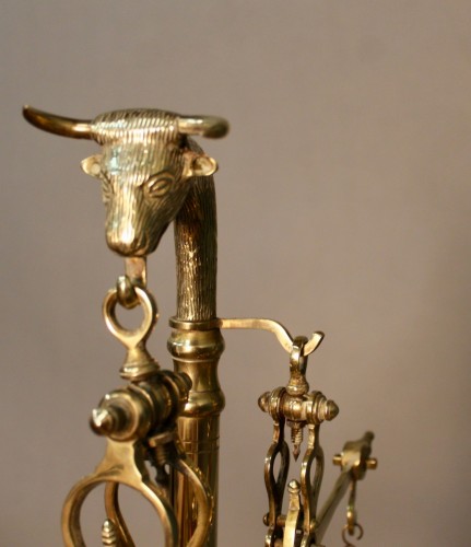 Balance de boucher en bronze et laiton à double balancier fin XIXe début XXe - Jean-Yves Buhard