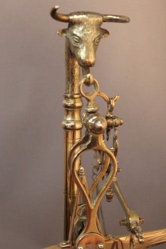 XIXe siècle - Balance de boucher en bronze et laiton à double balancier fin XIXe début XXe