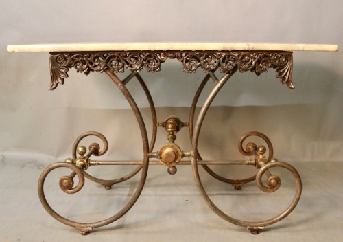 Table de boucher en fonte et fer forgé - Mobilier Style Art Déco