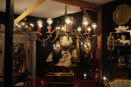 Antiquités - Important Lustre Hollandais en bronze à 10 bras de lumière