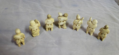Set of 7 ivoryNetsuke, Japan between 1900 and 1920  - 