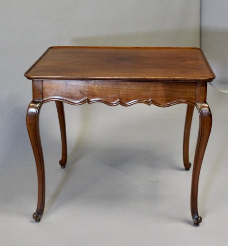 Louis XV - 18th Century Mahogany Cabaret Table From Cuba 