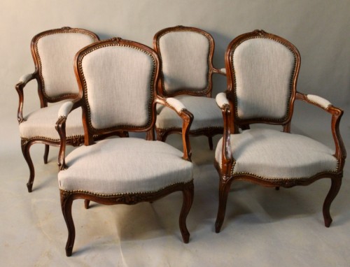 18th century - Set Of 4 Louis XV Cabriolet Armchairs