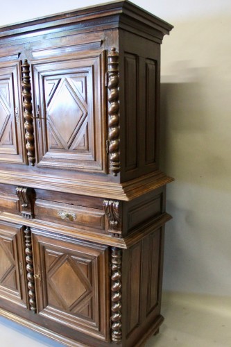 Late 17th Century walnut two-piece Sideboard - Louis XIII