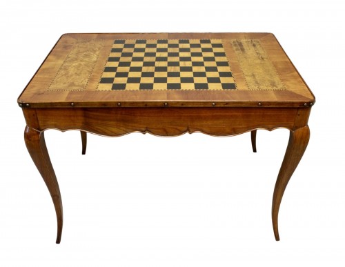 Games Table With Removable And Reversible Checkerboard Top 
