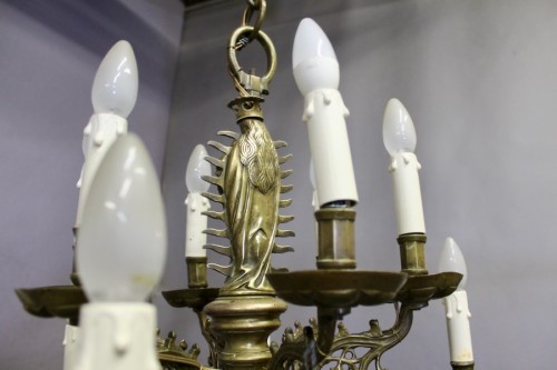 Antiquités - Lustre en bronze du XVIIe figurant la Vierge à l'enfant