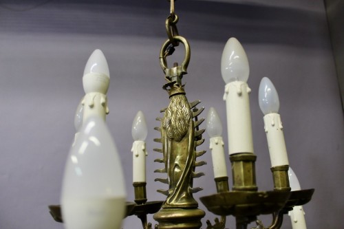 Antiquités - Lustre en bronze du XVIIe figurant la Vierge à l'enfant