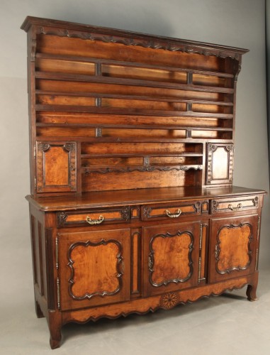 A early 19th century two-part oak and ash burl Vaisselier - 