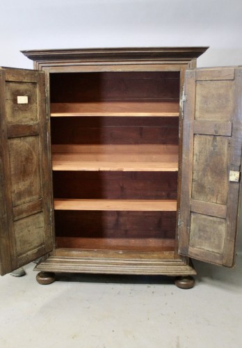 Antiquités - Armoire Louis XIII en chêne massif, petites proportions