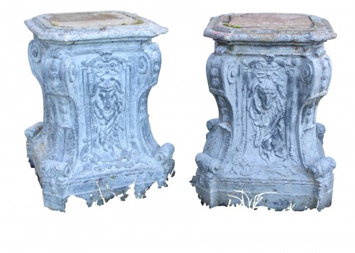 Paire de socles en fonte XIXe pour vases Médicis ou statues