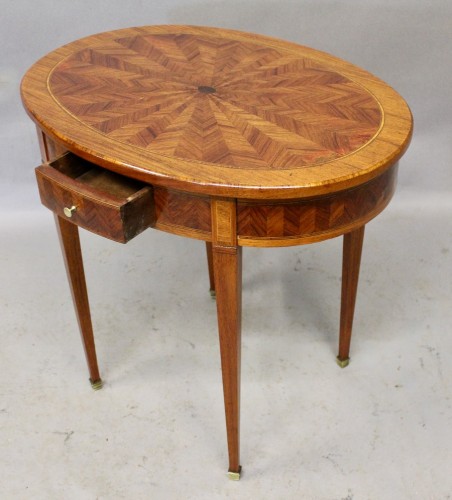 Table Guéridon Louis XVI en marqueterie - Louis XVI