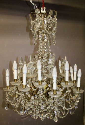 Luminaires Lustre - Important Lustre à pampilles à 16 bras de lumière