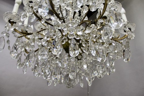Important Lustre à pampilles à 16 bras de lumière - 