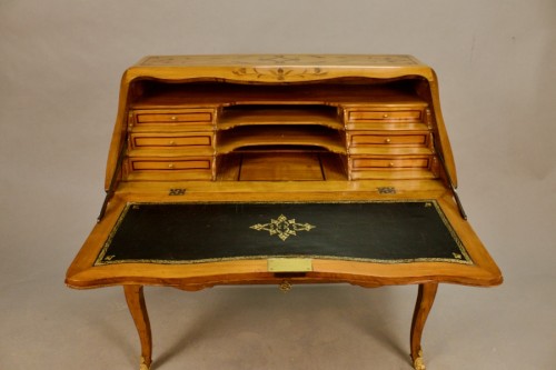 Bureau à pente grenoblois en merisier XVIIIe - Jean-Yves Buhard