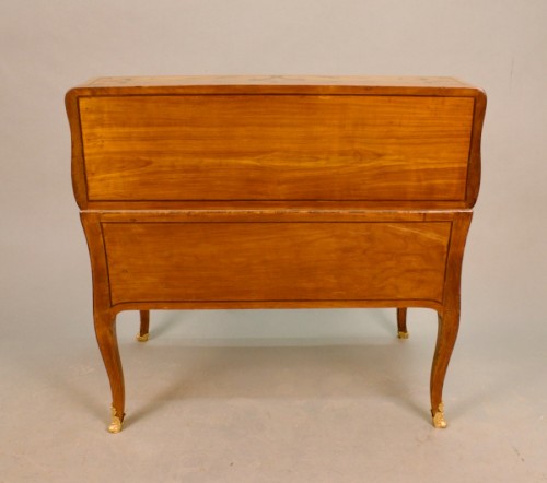 Bureau à pente grenoblois en merisier XVIIIe - Louis XV