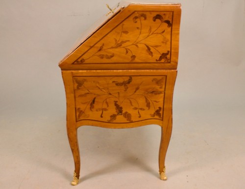 Antiquités - Bureau à pente grenoblois en merisier XVIIIe