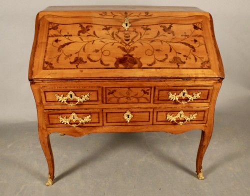 Antiquités - Bureau à pente grenoblois en merisier XVIIIe