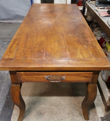 Antiquités - Importante table de salle à manger en noyer, Louis XV