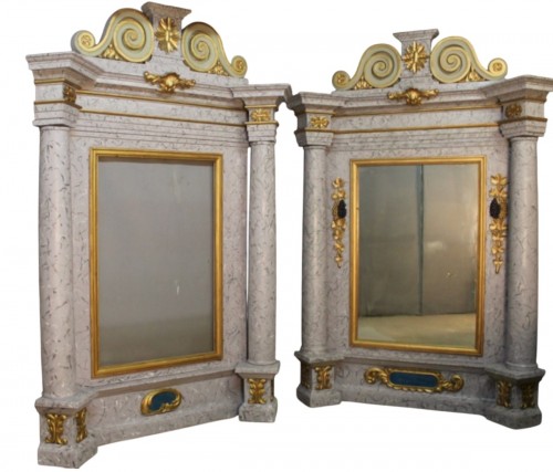 Paire de grands miroirs Baroques avec frontons de Lugano