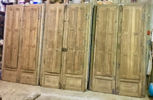 Architectural & Garden  - Set Of 3 Pairs Of Castle Doors With Shutters 