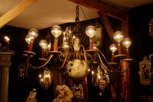 Lustre hollandais XIXe en bronze et faience à 10 bras de lumière - Napoléon III