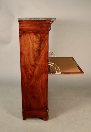 Antiquités - Secrétaire Louis Philippe en acajou de Cuba flammé