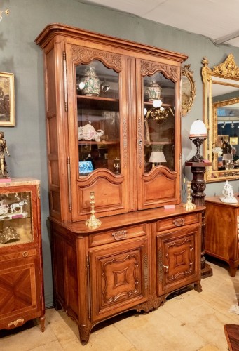 Buffet double corps vitré époque Louis XV - Mobilier Style Louis XV