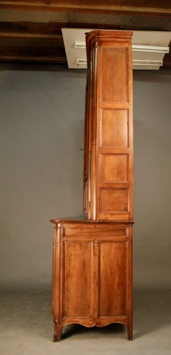 Antiquités - Buffet double corps vitré époque Louis XV