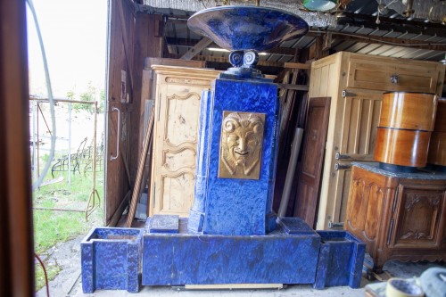 Monumentale fontaine Art déco en céramique vernissée vers 1930, signée E.R - Matériaux & Architecture Style Art Déco