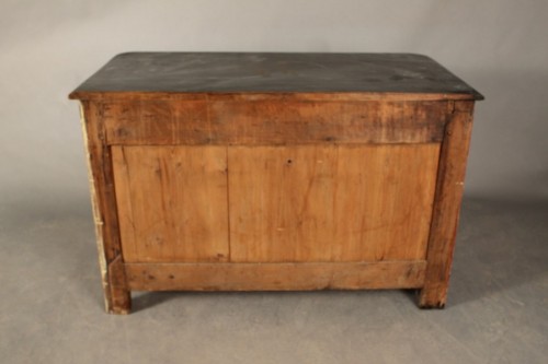 XVIIIe siècle - Commode peinte Louis XIV dessus faux marbre