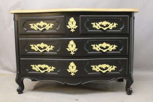 Curved Chest Of Drawers With A Black Finish  - 