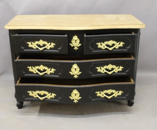 Curved Chest Of Drawers With A Black Finish  - 