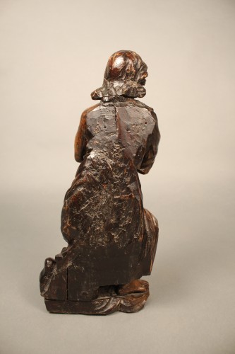 Couple de personnages en bois sculpté en ronde bosse d'époque XVIIIe - 