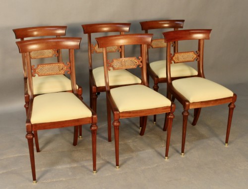 Suite de 6 chaises en acajou de la marque Pierrefeu - Sièges Style 