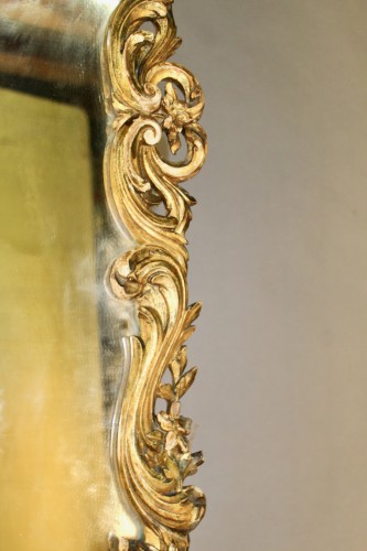 Antiquités - Miroir provençal en bois doré  XVIIIe