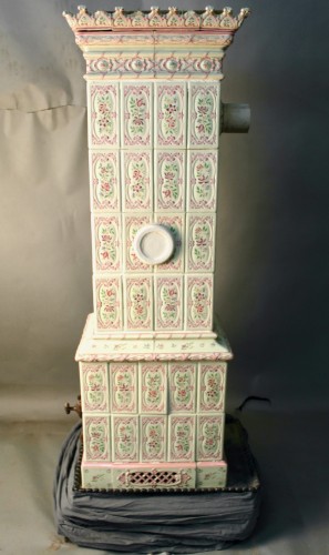 Architectural & Garden  - Stove from the Sarreguemines faience factory at the end of the 19th century