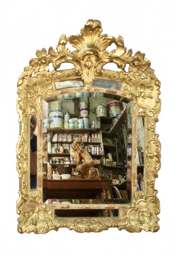 Miroir à réserves en bois doré du XIXe siècle