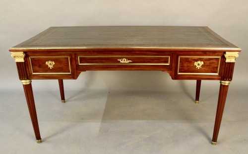 Furniture  - Louis XVI style Bureau plat with tirettes, 19th century