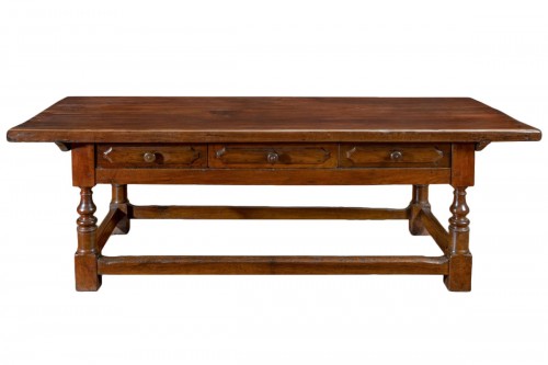 Large walnut table, Bologna 17th Century
