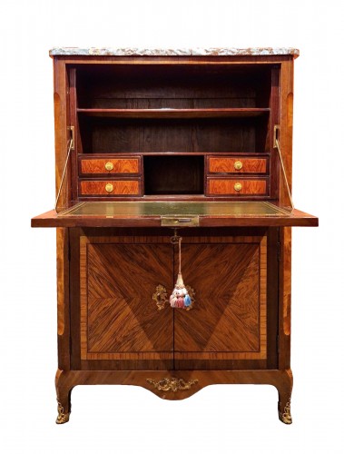 Small "secrétaire de dame" in marquetry stamped by Schlichtig, Paris circa 1770